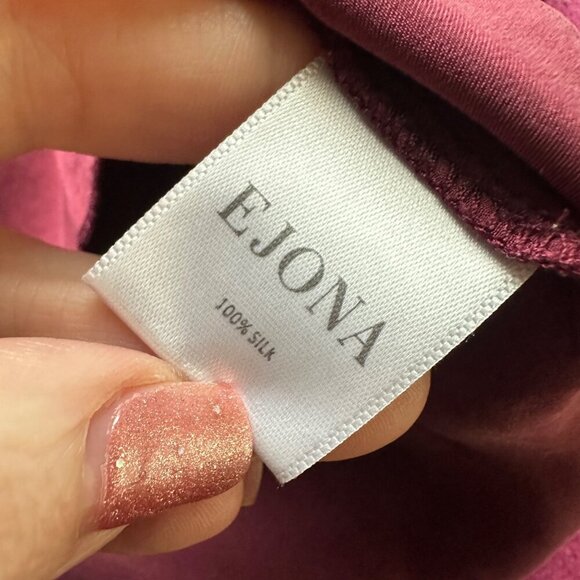 Ejona Tiwa Silk Sleeveless Reversible Top Womens Size M Layering Shirt Luxury - Picture 5 of 7